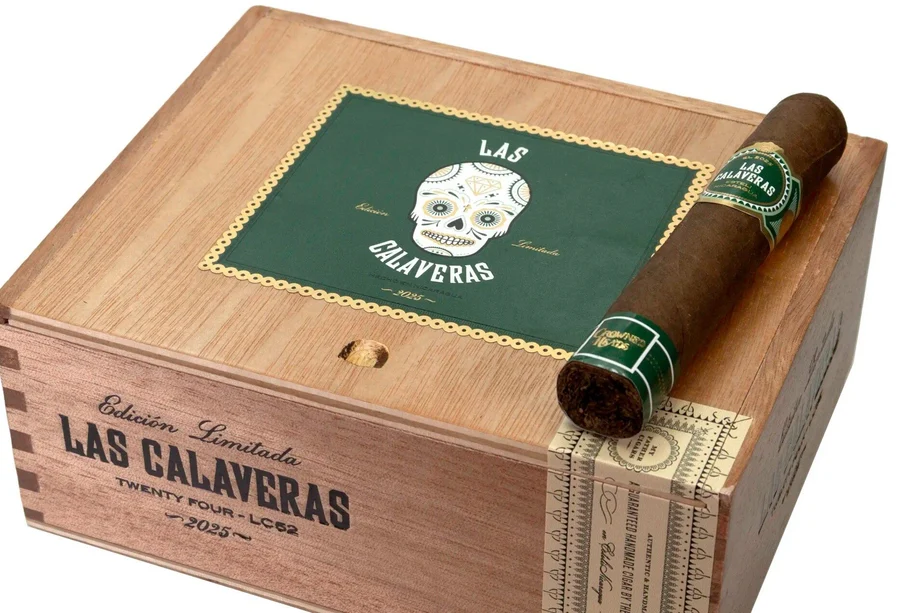 Crowned Heads Las Calaveras Edición Limitada 2025 Petite Lancero