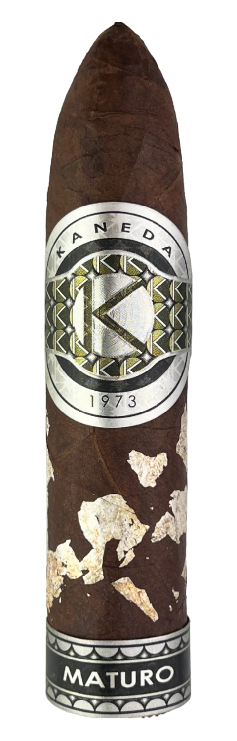 Kaneda Maturo (Pyramide + Robusto)