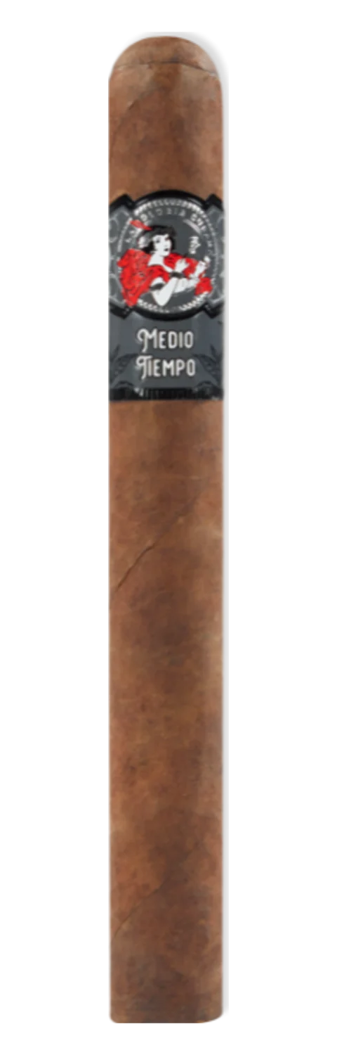 La Gloria Cubana (non cubain) Medio Tiempo Churchill