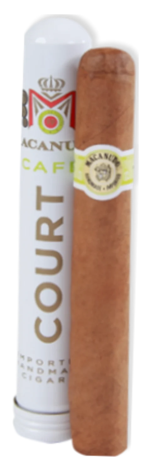 Macanudo Café Court